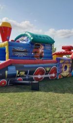 Locomotief springkasteel (3).jpg