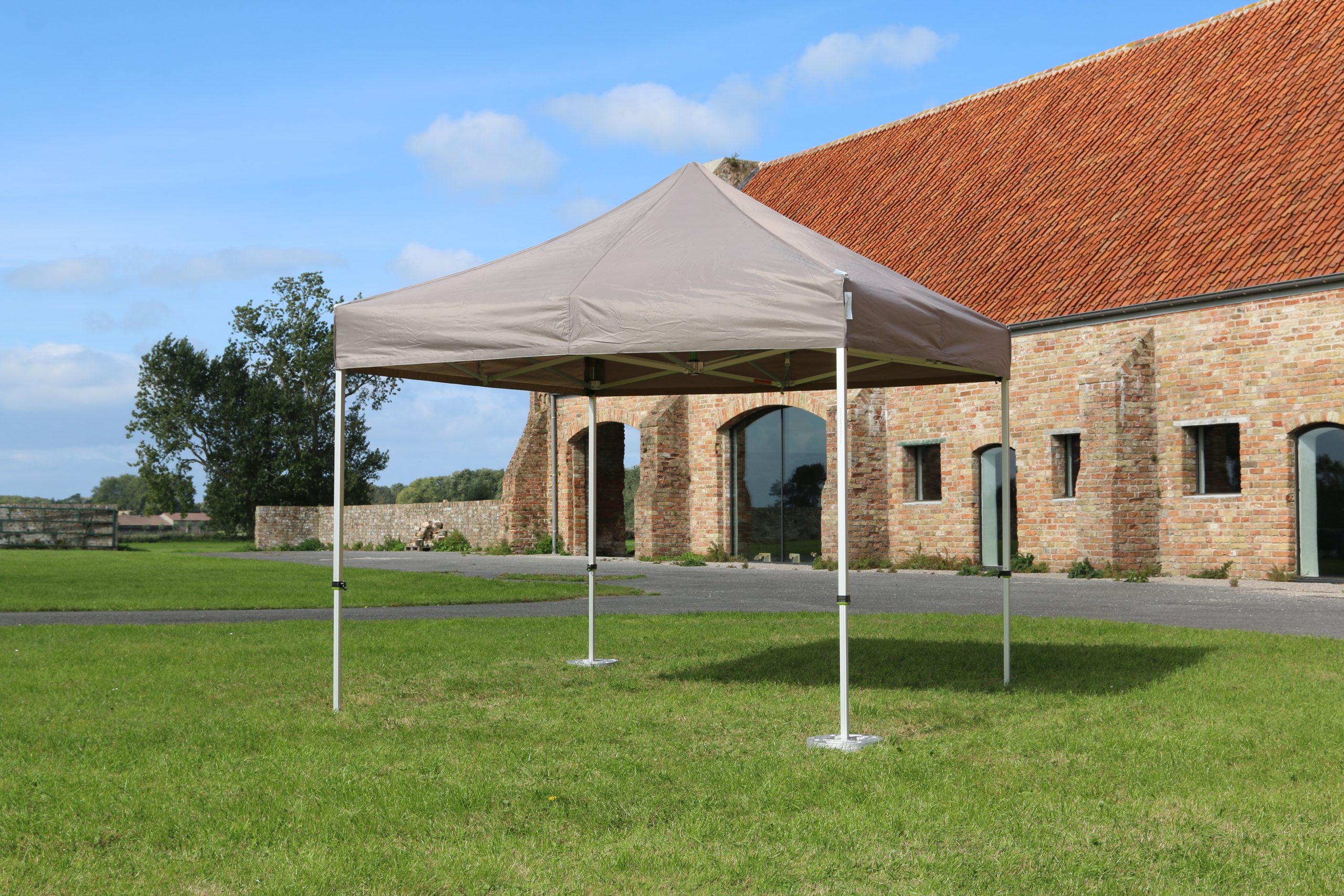 Plooitent 6x3m sand (2).JPG
