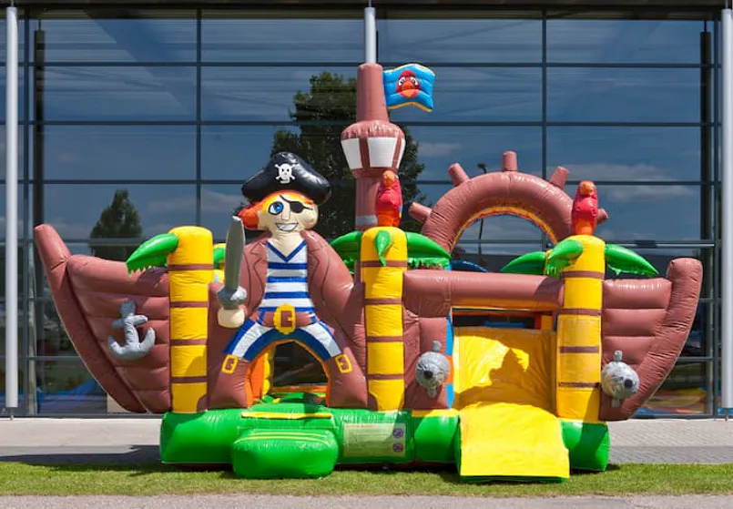 piraten springkasteel.jpg